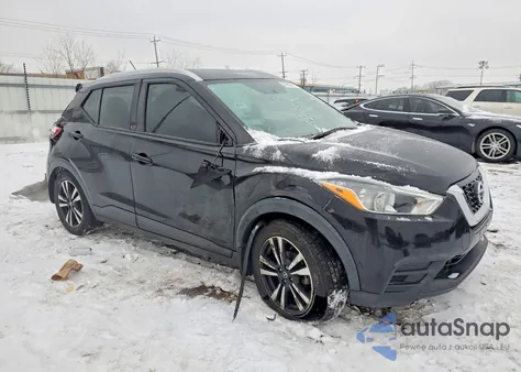2019 Nissan Kicks S z USA, uszkodzony, nr VIN 3N1CP5CU1KL498688